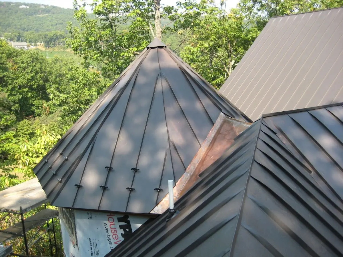 Professional Roof Tarp Installation by Craftsman Roofing in Franklin Park